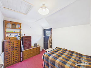 Dressing Room/Bed 4- click for photo gallery